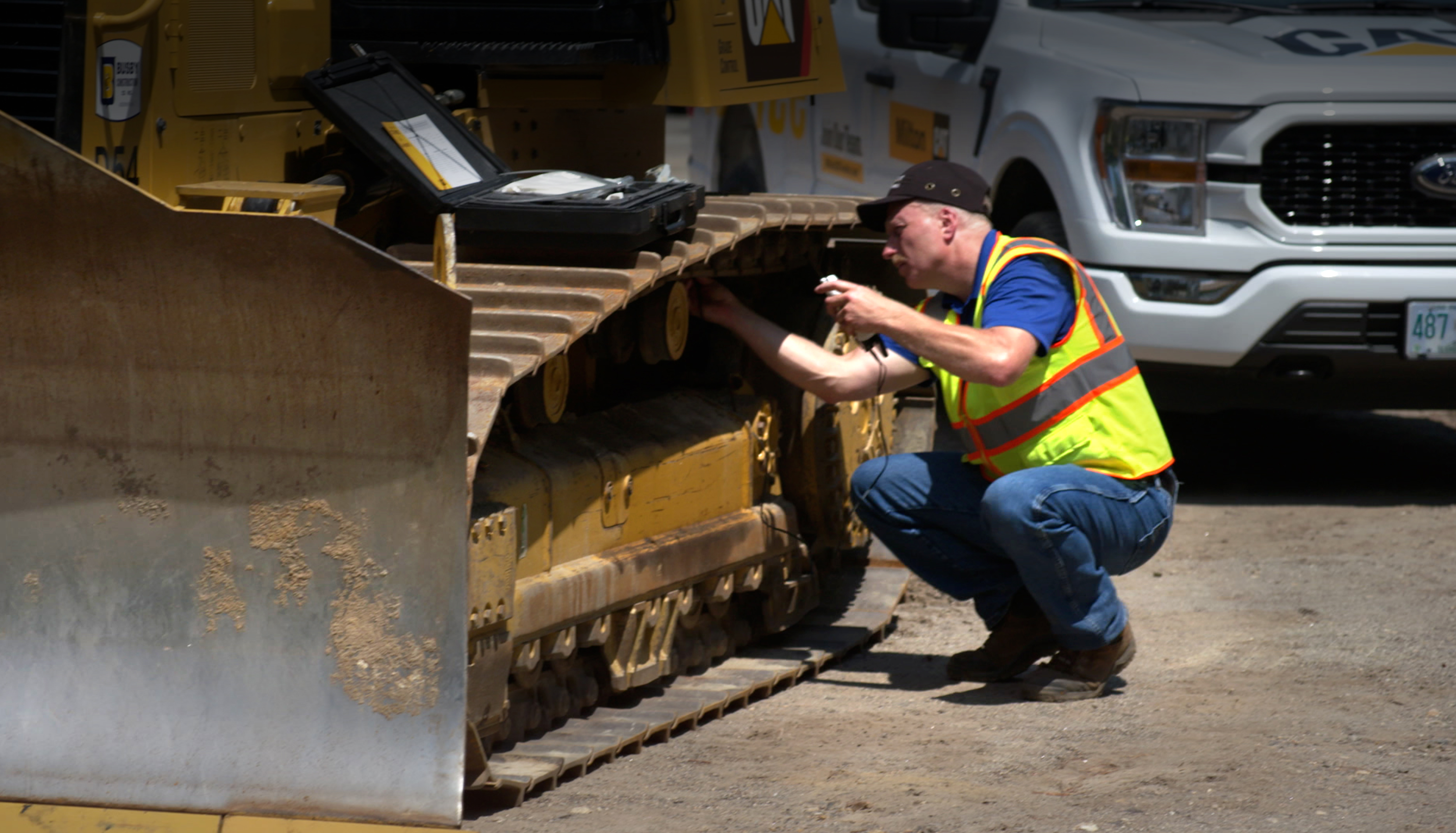construction equipment undercarriage inspections 